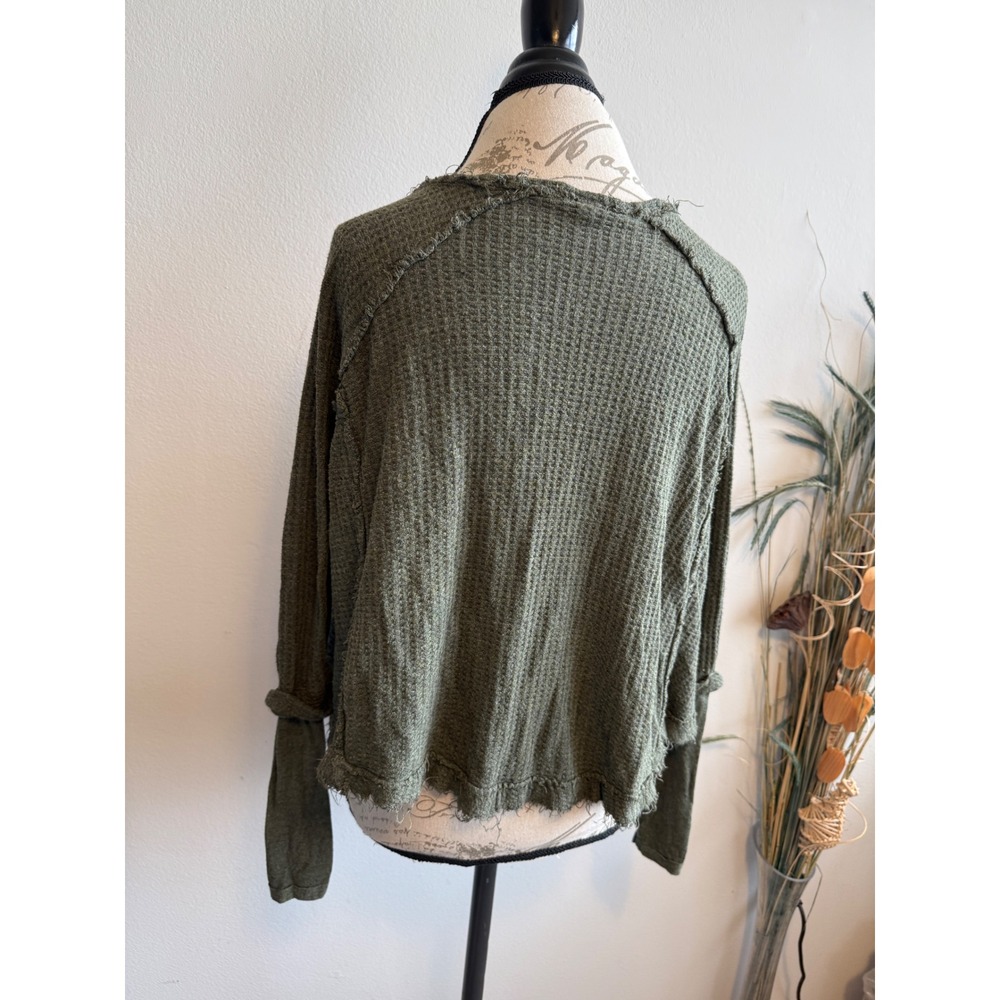 We The Free Free People Mens Olive Green Waffle Thermal V-Neck Distressed Top